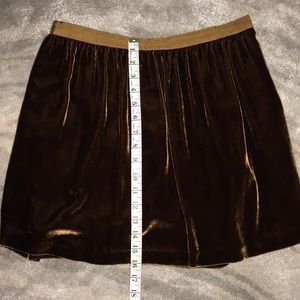 Club Monaco Velvet skirt size 6. Excellent